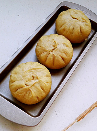 Variety of Pasta Buns that Will Change Color (one Serving)