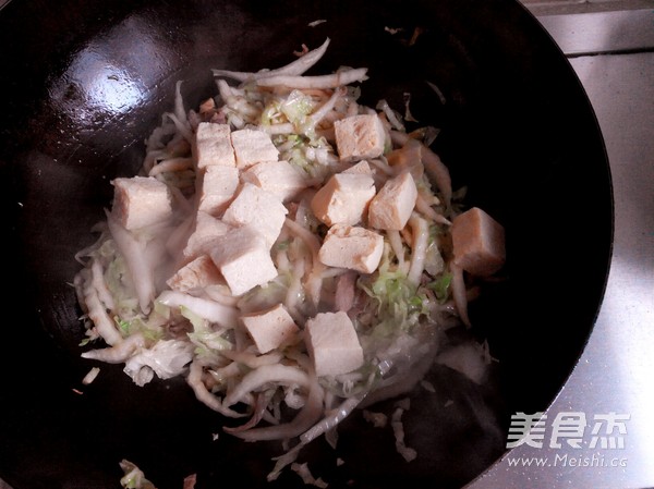 Frozen Tofu with Cabbage and Seafood recipe