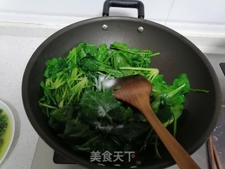 Vegetarian Stir-fried Spinach recipe