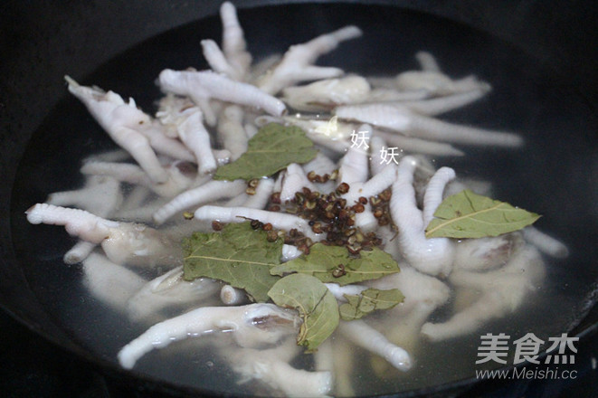 Cold Chicken Feet recipe