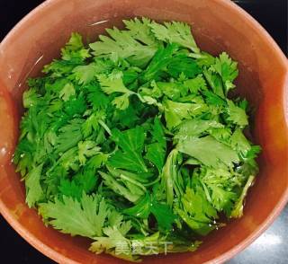 Celery Leaves Mixed with Tofu recipe