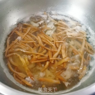 Daylily Pork Soup recipe