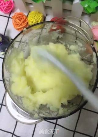 Potato and Bean Pastry recipe
