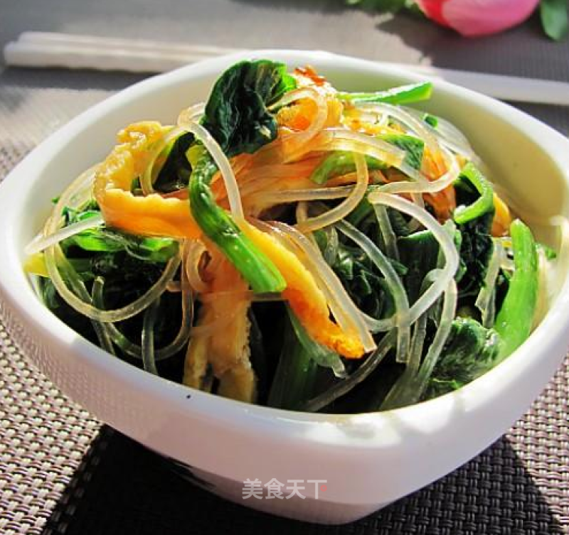 Spinach and Egg Mixed Vermicelli recipe