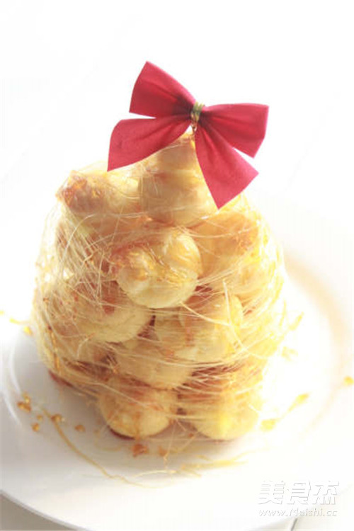 Caramel Golden Puff Tower recipe