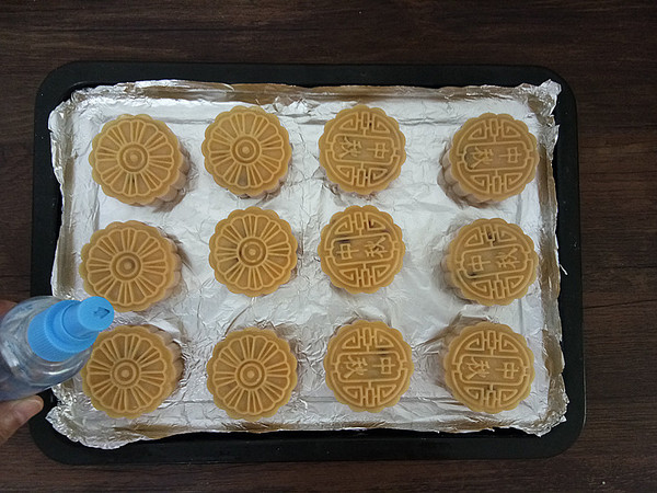 Cantonese-style Coconut Cranberry Mooncakes recipe