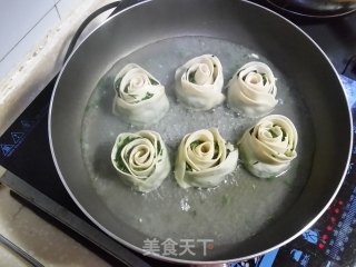 Rose Fried Dumplings recipe