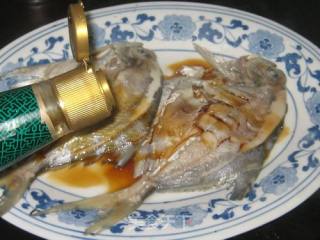 Garlic Boiled Pomfret recipe