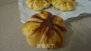 Sweet Potato Butter Flower Bun recipe