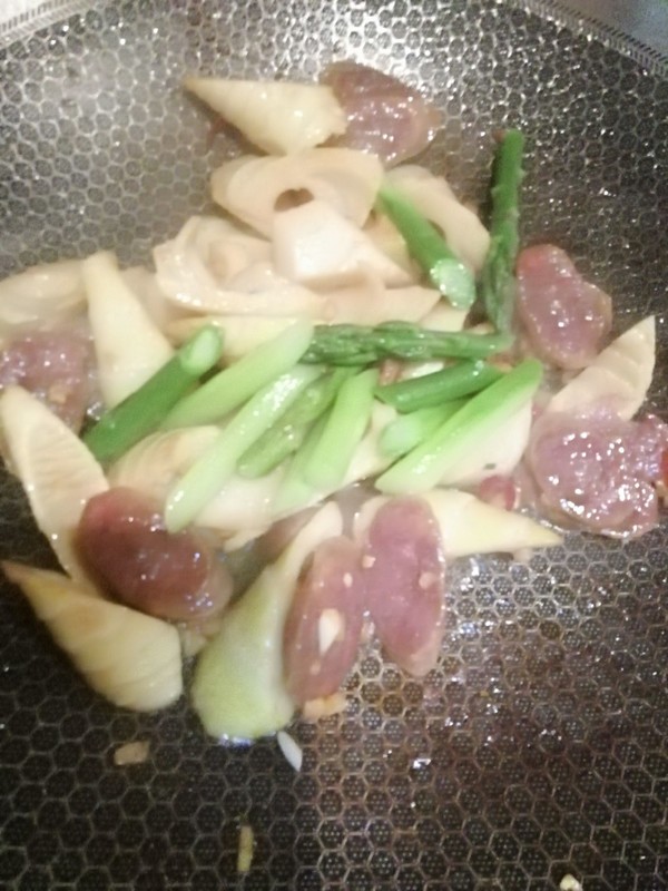 Stir-fried Sausage with Spring Bamboo Shoots recipe