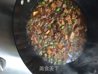 Stir-fried Diced Pork with Edamame recipe