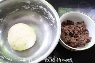 Baking Pan Gourmet-hot Noodle Bean Paste Cake recipe