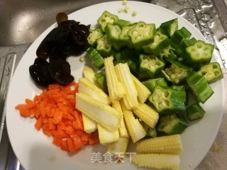 #trust之美# Stir-fried Baby Corn with Okra recipe