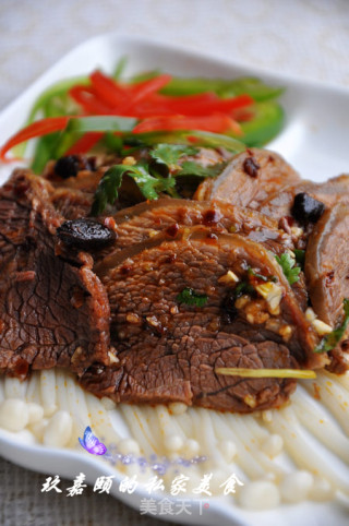 Beef with Spicy Sauce recipe