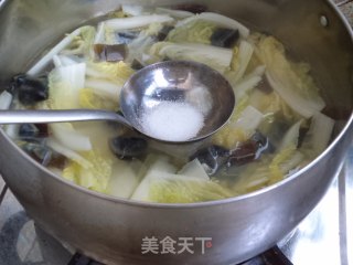 Baby Cabbage Songhua Soup recipe