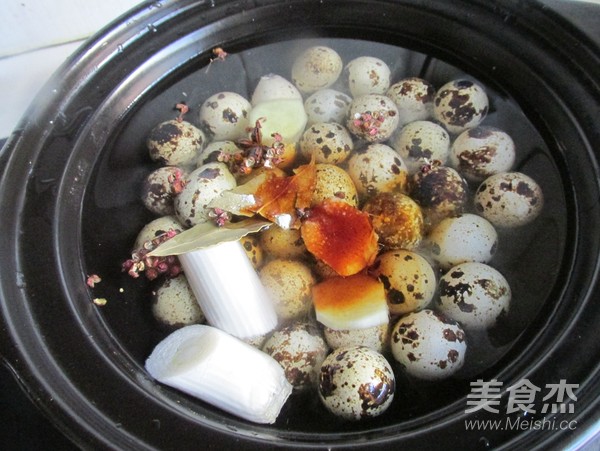 Spiced Quail Eggs recipe