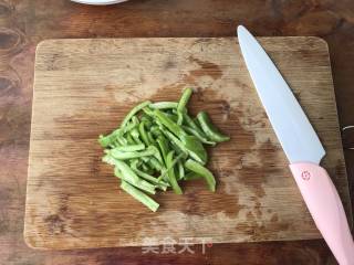 Stir-fried Bacon Rice Noodles with Mushroom and Black Bean Sauce recipe