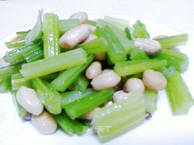 Lazy Side Dish-celery Mixed with Peanuts recipe