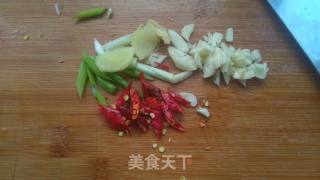 Stir-fried Spicy White recipe