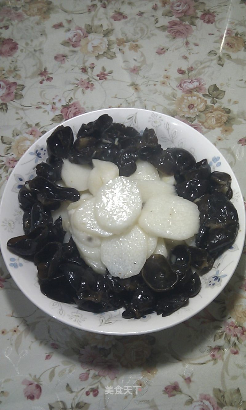 Black and White Double Crisp-fried Fungus with Yam