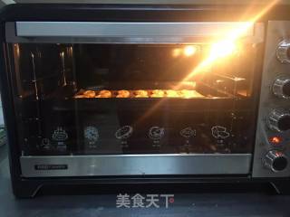 # Fourth Baking Contest and is Love to Eat Festival#roman Shield Cookies recipe