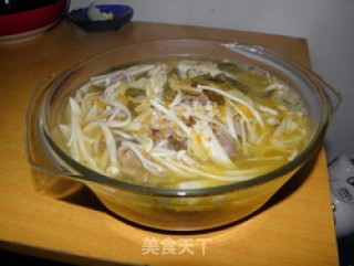 Fatty Beef Boiled in Sour Soup recipe