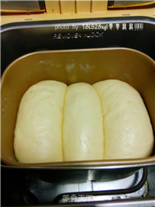 Bread Machine: Simple White Bread recipe