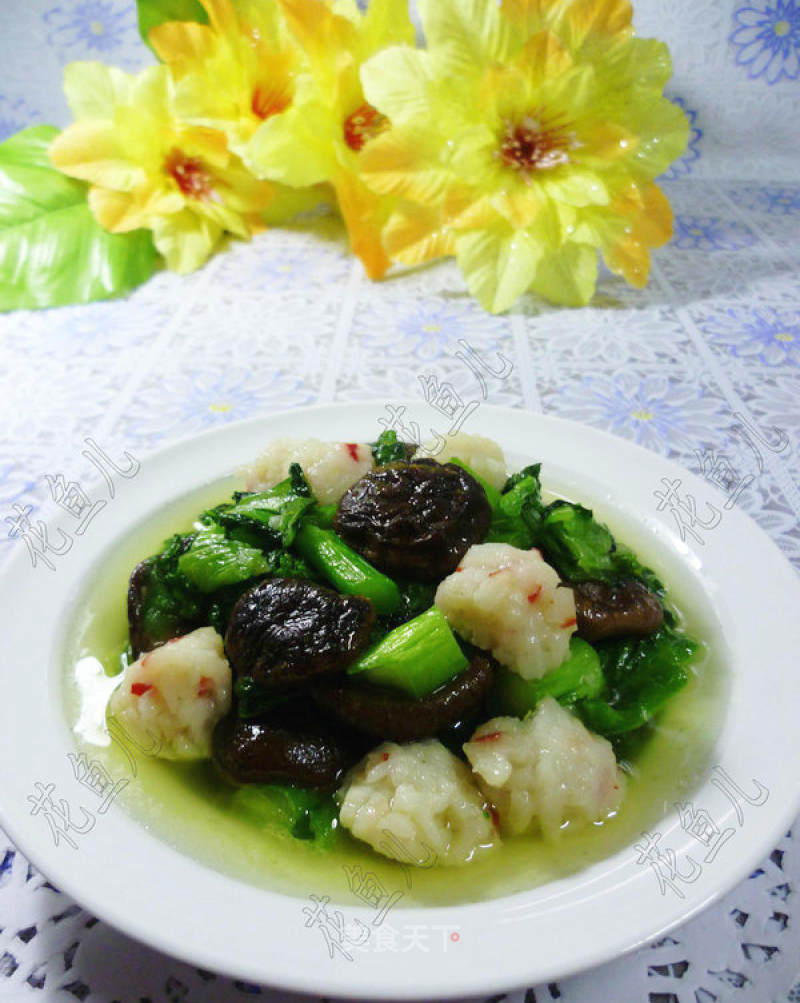 Stir-fried Cabbage Core with Mushroom and Shrimp Ball recipe
