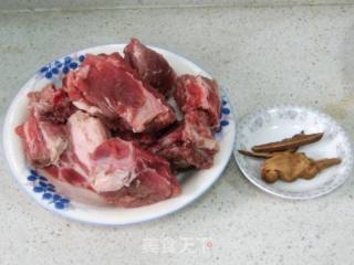 Lingzhi Pork Bone Soup recipe