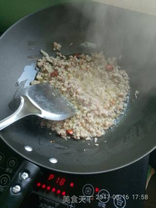 Stir-fried Minced Pork with Sour Cowpea recipe