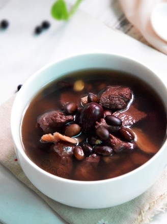 Black Bean Astragalus Beef Soup