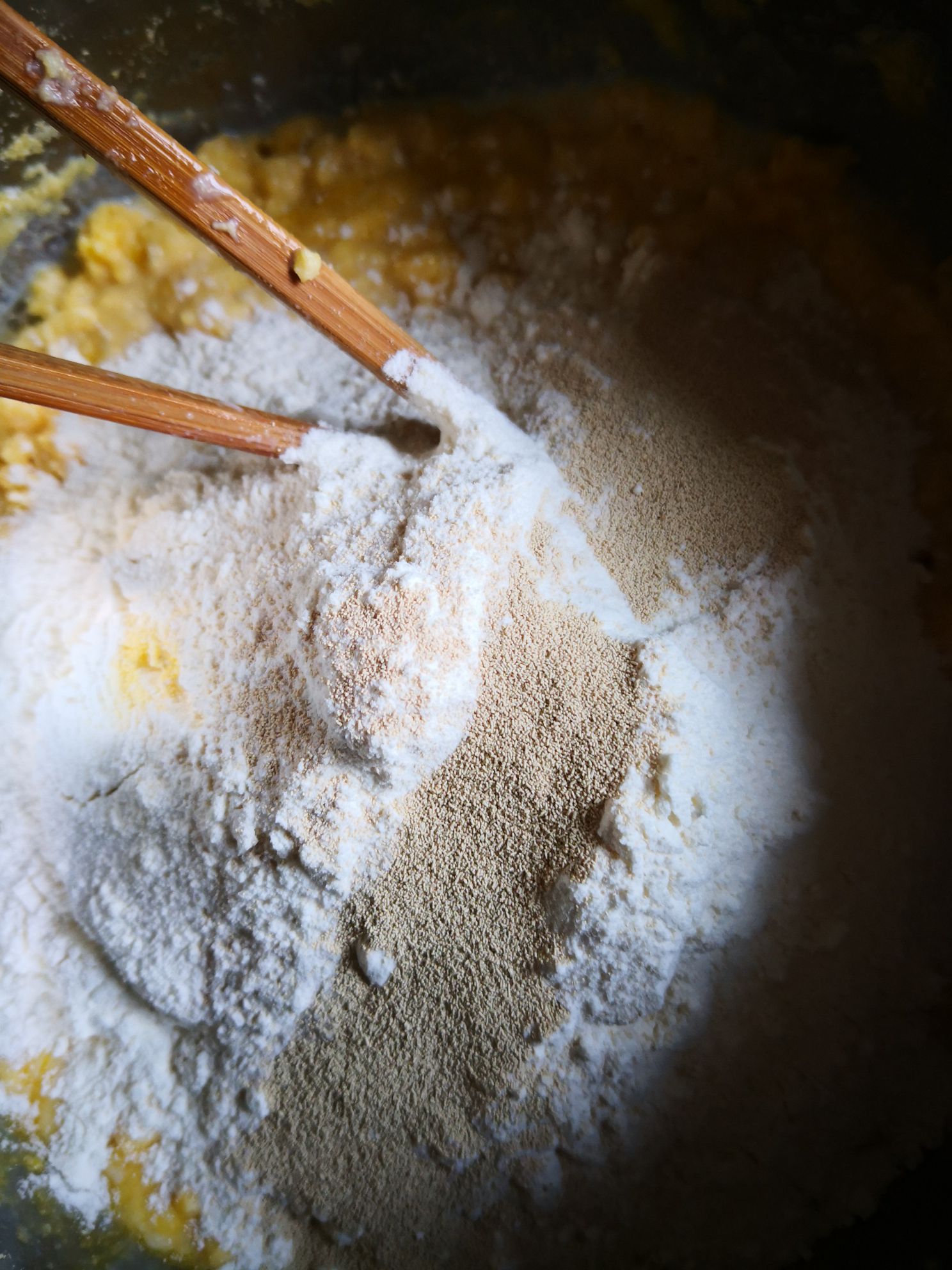 Black Sesame Cornmeal Buns recipe