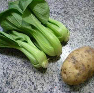 Spicy Sausage Stir-fried Vegetables and Potato Chips recipe