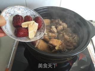 Chicken Soup with Yam and Mushroom recipe