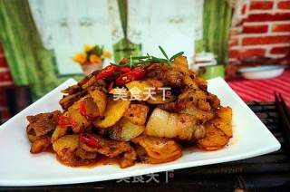 Stir-fried Potato Chips with Pork Belly recipe