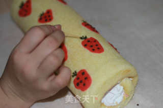 [tomato Recipe] Perfect Exquisite Cake Roll Series-small Strawberry Cake Roll recipe