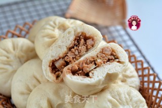 Steamed Buns with Pleurotus Eryngii Sauce recipe