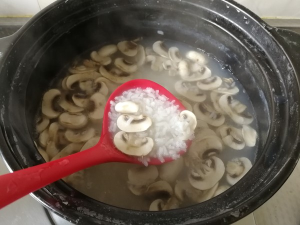 Tenderloin, Mushroom and Polished Rice Porridge recipe