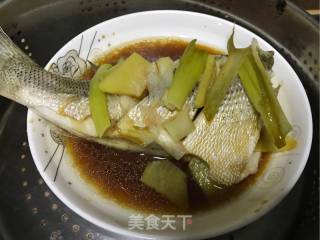 Simple and Delicious Steamed Sea Bass recipe