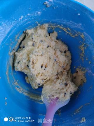 Passion Fruit Paw Print Cake recipe