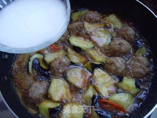 Meatballs and Eggplant Claypot recipe