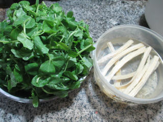 Fried Bean Sprouts with Yuba recipe