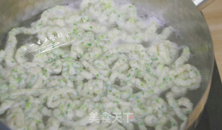 Baby Food Supplement for Infant Q-bomb Prawn Noodles, Broccoli + Kale + Plain Flour recipe