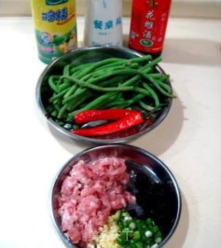 Family Side Dishes, A Jar of Seasonings to Make "tamarind and Pickled Peppers" recipe