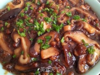 A Super Dish, Minced Meat and Shiitake Mushrooms recipe