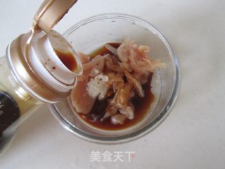 Stir-fried Shredded Chicken with Onion recipe