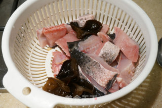 Braised Black Fish in Garlic Sauce recipe