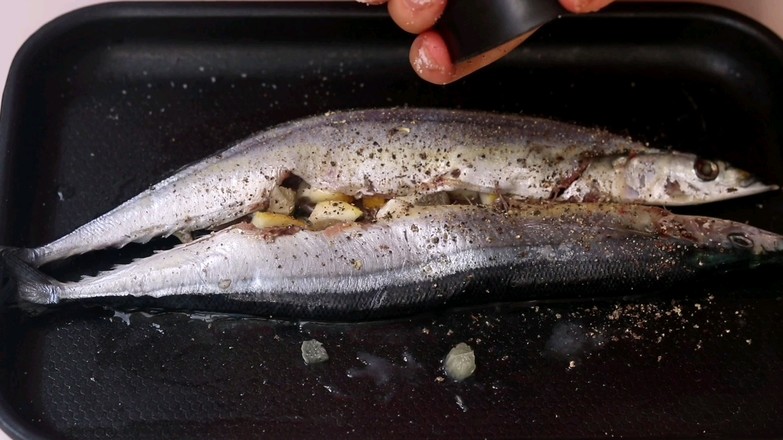 Pan-fried Saury with Lemon recipe