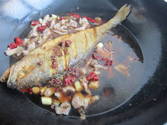 Lamb Braised Yellow Croaker recipe