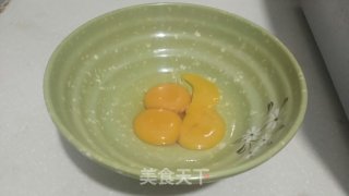 Egg Yolk Purple Potato Roll recipe